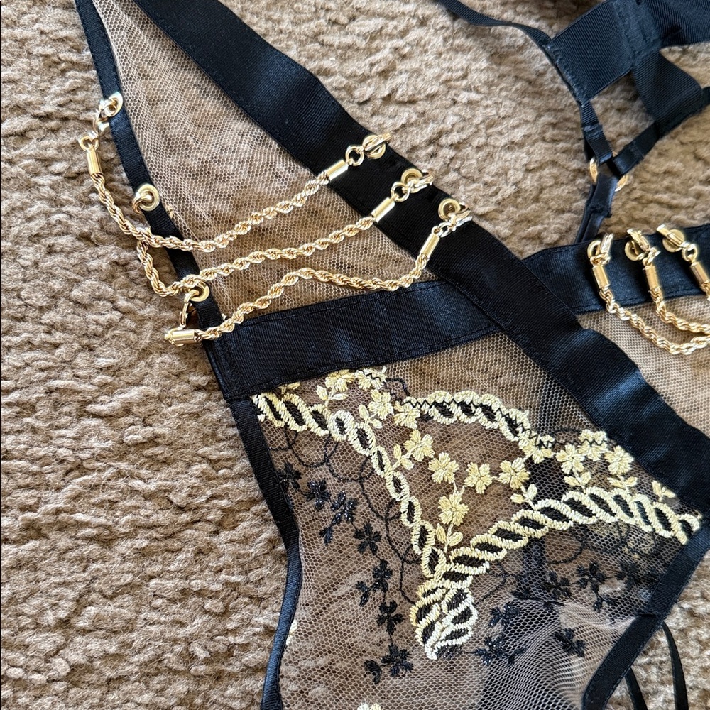 Honey Birdette Ondine thong with gold plated removable chains. New with tags - Picture 4 of 6